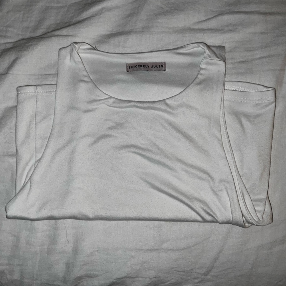 Semi-cropped double lined white tank top